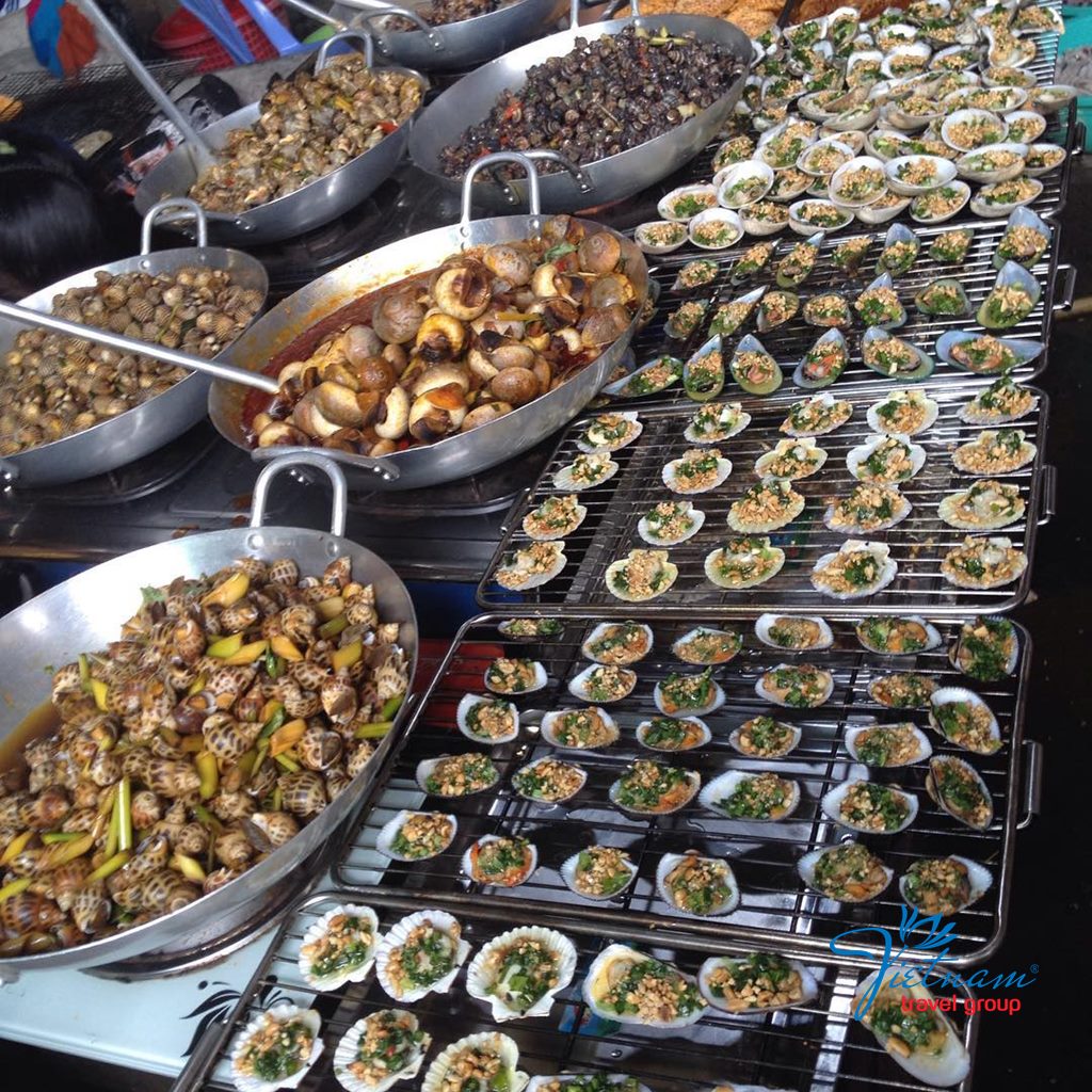 Hai Duong Street - Seafood Can Gio - Vietnam Travel Group